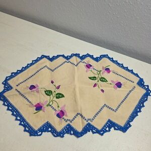 Vintage Hand Embroidered Fuchsia Floral Linen Doily Blue Crochet Lace Trim Tan